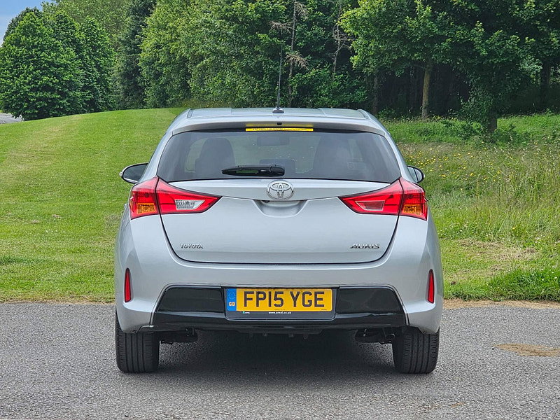 Toyota Auris 1.4 D-4D Icon Plus Euro 5 (s/s) 5dr