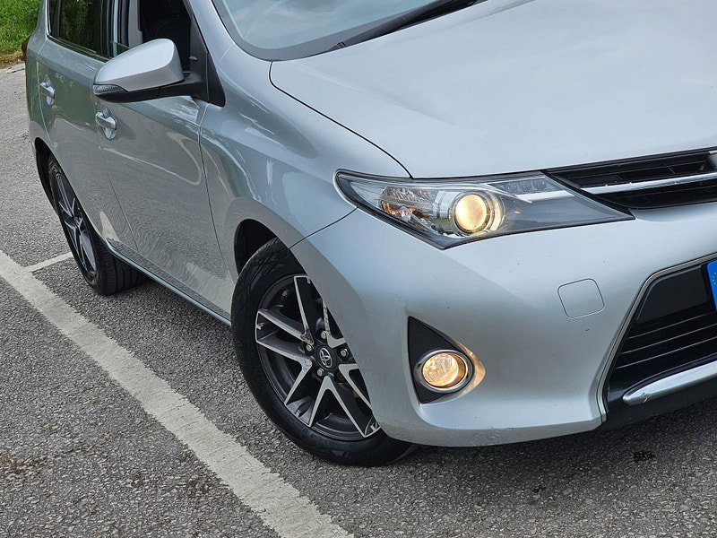 Toyota Auris 1.4 D-4D Icon Plus Euro 5 (s/s) 5dr