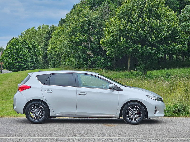 Toyota Auris 1.4 D-4D Icon Plus Euro 5 (s/s) 5dr