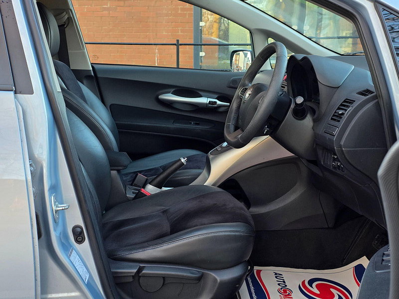 Toyota Auris 1.8 VVT-h T Spirit CVT Euro 5 (s/s) 5dr