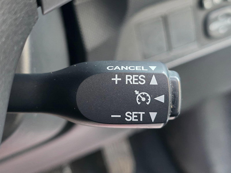 Toyota Auris 1.8 VVT-h T Spirit CVT Euro 5 (s/s) 5dr