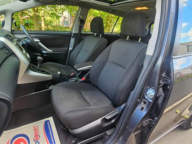 Toyota Verso 2.2 D-CAT T Spirit Auto Euro 5 5dr