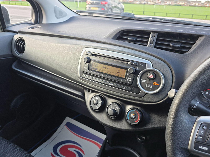 Toyota Yaris 1.0 VVT-i Edition Euro 5 3dr