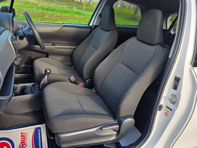 Toyota Yaris 1.0 VVT-i Edition Euro 5 3dr