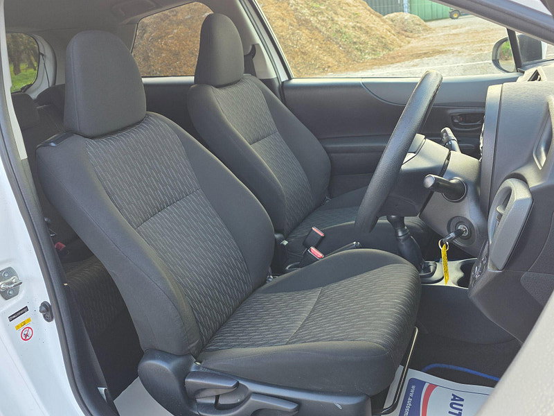 Toyota Yaris 1.0 VVT-i Edition Euro 5 3dr