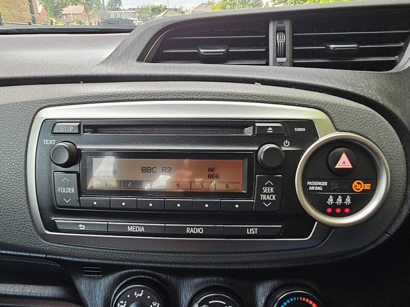 Toyota Yaris 1.0 VVT-i T2 Euro 5 3dr