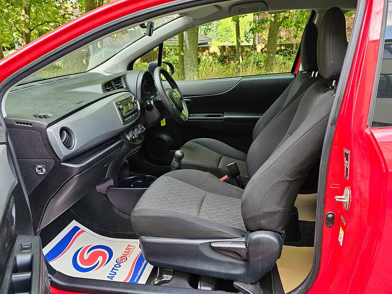 Toyota Yaris 1.0 VVT-i T2 Euro 5 3dr