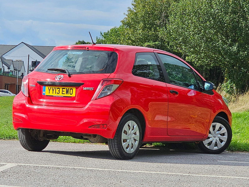 Toyota Yaris 1.0 VVT-i T2 Euro 5 3dr