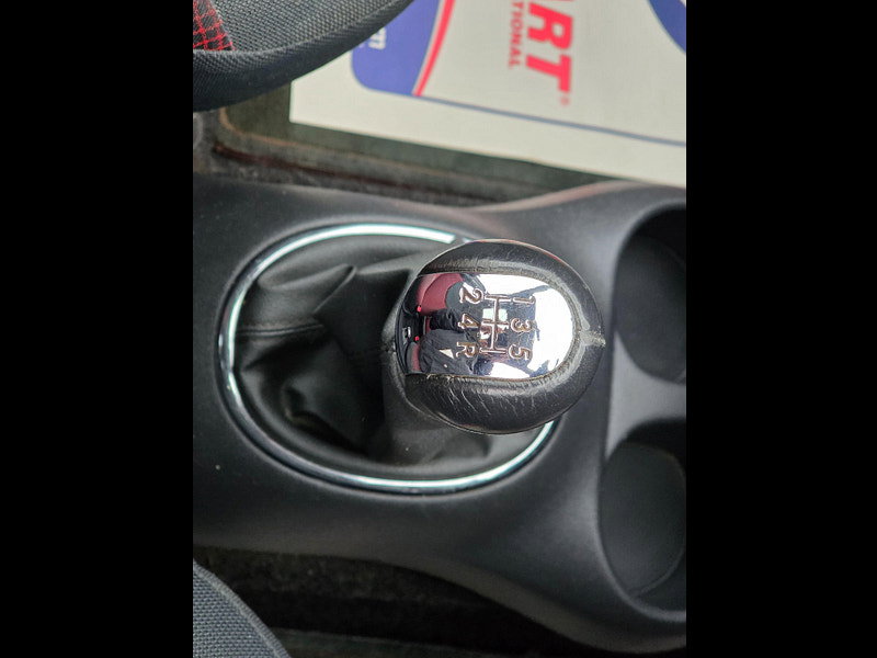Toyota Yaris 1.3 VVT-i Colour Collection 5dr