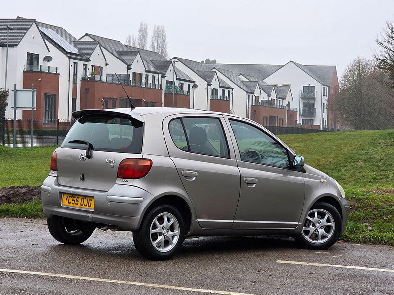 Toyota Yaris 1.3 VVT-i Colour Collection 5dr