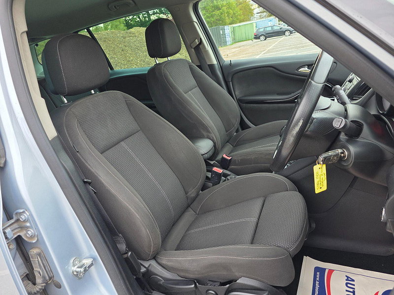 Vauxhall Zafira Tourer 2.0 CDTi SRi Euro 5 5dr