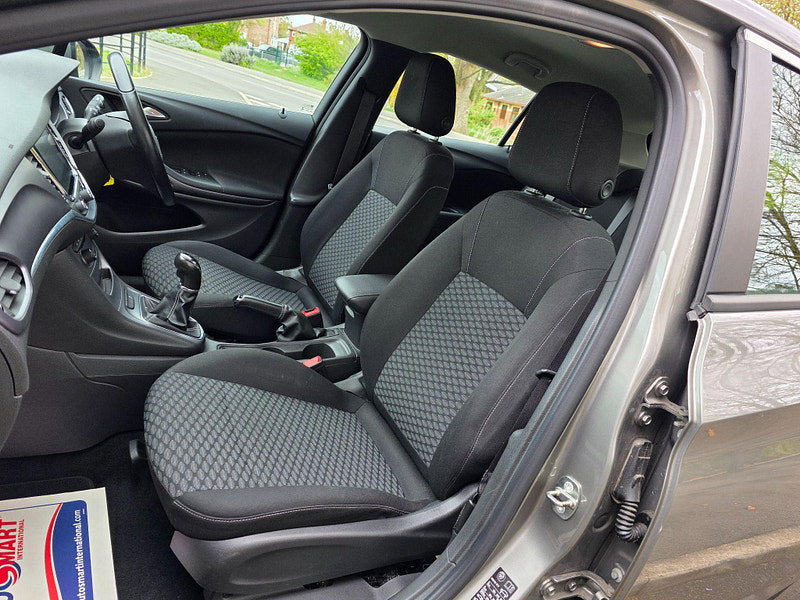 Vauxhall Astra 1.6 CDTi ecoFLEX Tech Line Euro 6 (s/s) 5dr