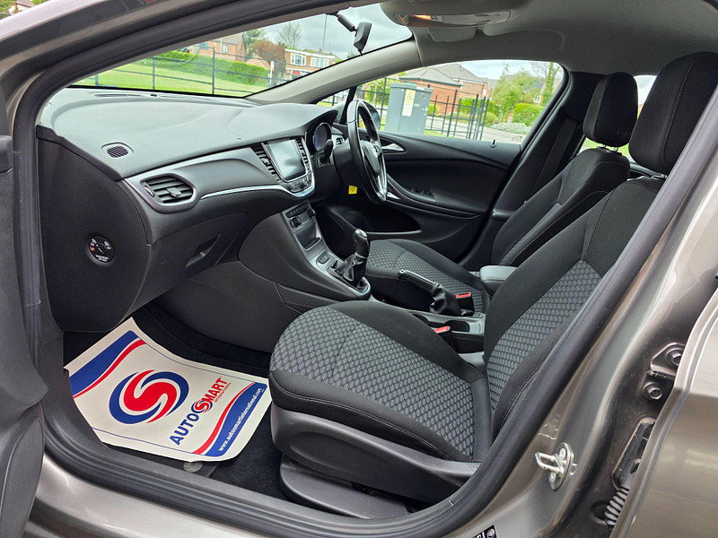 Vauxhall Astra 1.6 CDTi ecoFLEX Tech Line Euro 6 (s/s) 5dr