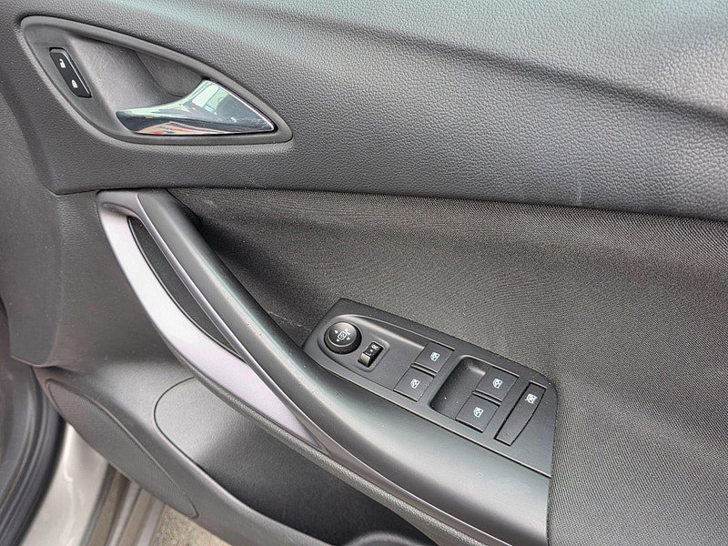 Vauxhall Astra 1.6 CDTi ecoFLEX Tech Line Euro 6 (s/s) 5dr