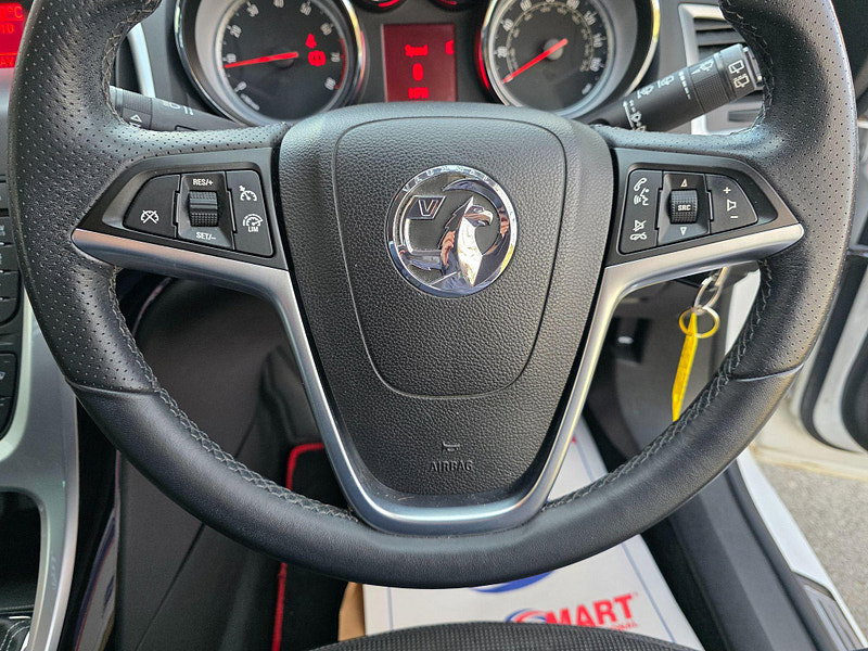 Vauxhall Astra GTC 1.6T 16V SRi Euro 5 3dr