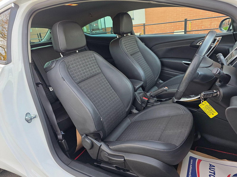 Vauxhall Astra GTC 1.6T 16V SRi Euro 5 3dr