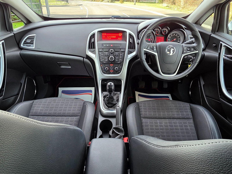Vauxhall Astra GTC 1.6T 16V SRi Euro 5 3dr