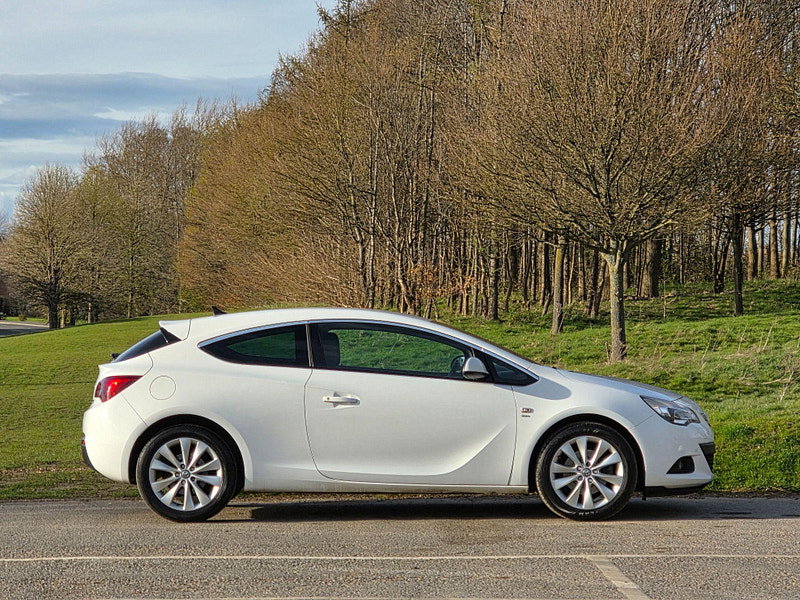 Vauxhall Astra GTC 1.6T 16V SRi Euro 5 3dr