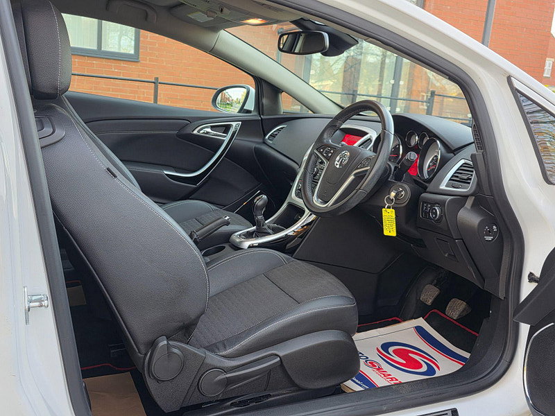Vauxhall Astra GTC 1.6T 16V SRi Euro 5 3dr