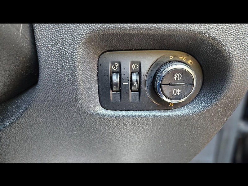 Vauxhall Corsa 1.2i ecoFLEX 16V SXi Euro 5 (s/s) 3dr (A/C)
