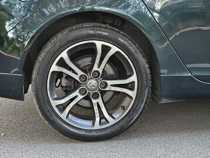 Vauxhall Insignia 1.8 16V Limited Edition Euro 5 5dr