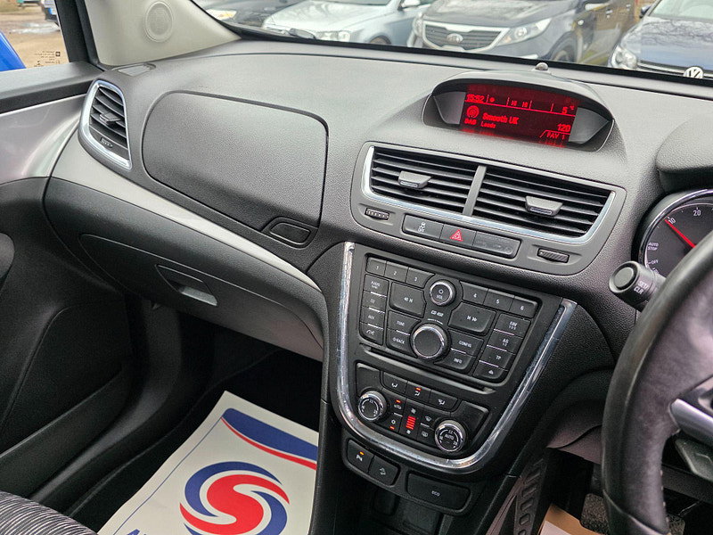 Vauxhall Mokka 1.7 CDTi Exclusiv 4WD Euro 5 (s/s) 5dr