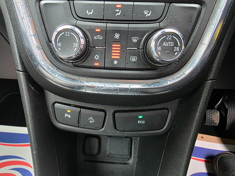 Vauxhall Mokka 1.7 CDTi Exclusiv 4WD Euro 5 (s/s) 5dr
