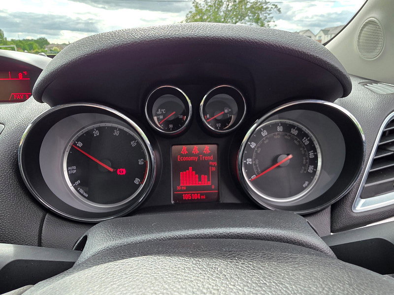 Vauxhall Mokka 1.7 CDTi Exclusiv 4WD Euro 5 (s/s) 5dr