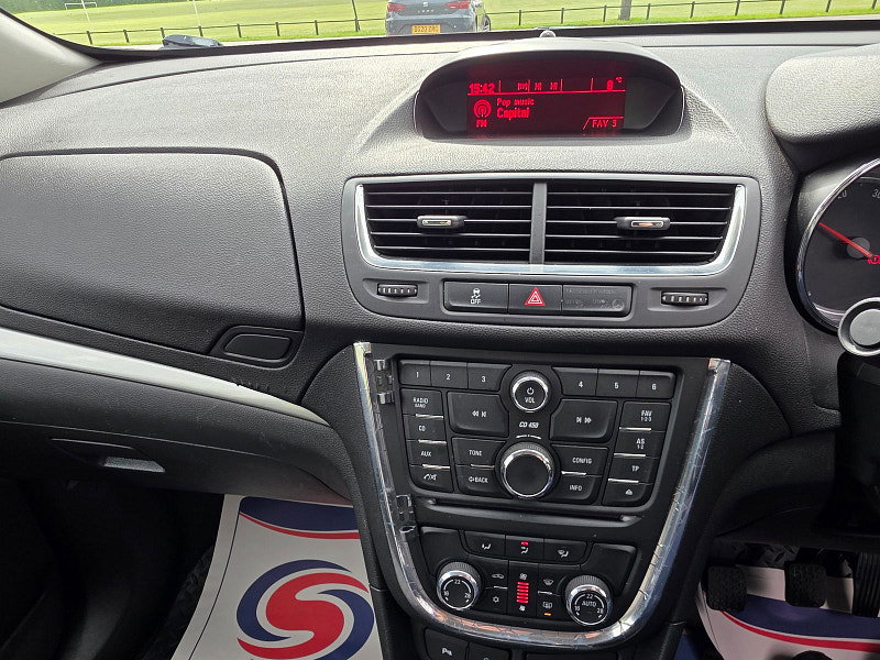 Vauxhall Mokka 1.7 CDTi Exclusiv 4WD Euro 5 (s/s) 5dr