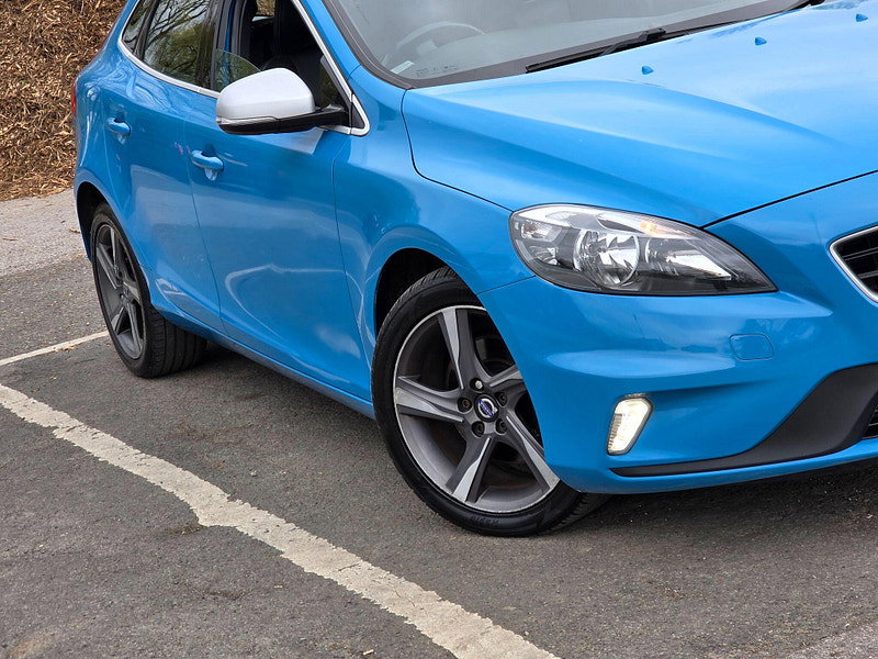 Volvo V40 2.0 T2 R-Design Euro 6 (s/s) 5dr
