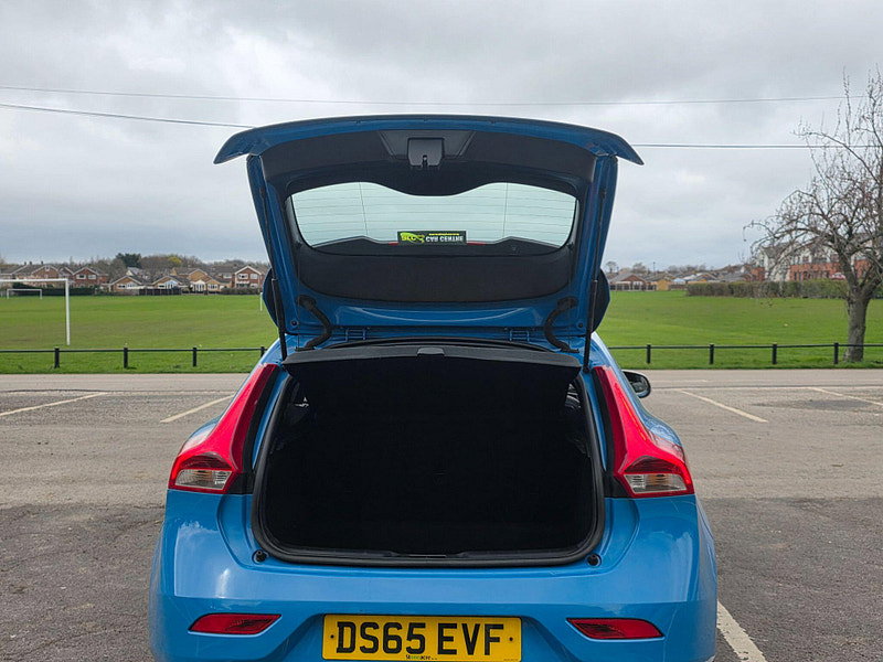 Volvo V40 2.0 T2 R-Design Euro 6 (s/s) 5dr