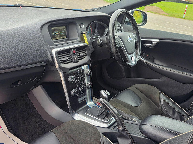 Volvo V40 2.0 T2 R-Design Euro 6 (s/s) 5dr