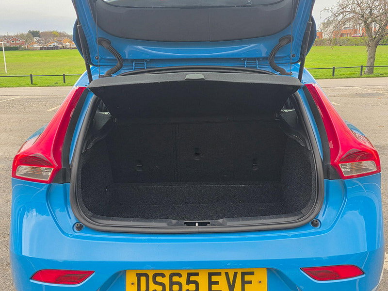 Volvo V40 2.0 T2 R-Design Euro 6 (s/s) 5dr