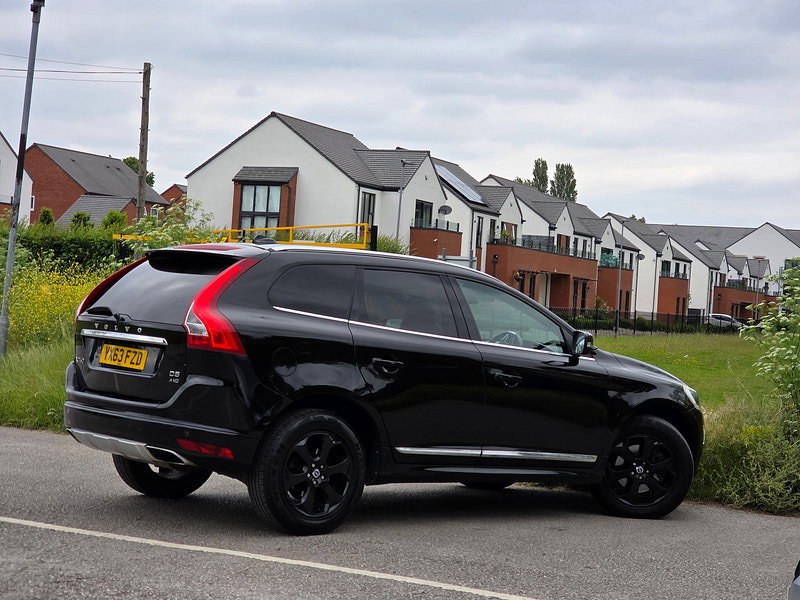 Volvo XC60 2.4 D5 SE Lux Nav Geartronic AWD Euro 5 5dr