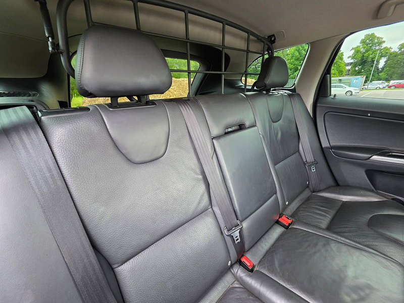Volvo XC60 2.4 D5 SE Lux Nav Geartronic AWD Euro 5 5dr