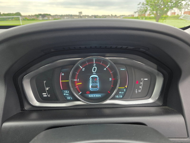 Volvo XC60 2.4 D5 SE Lux Nav Geartronic AWD Euro 5 5dr
