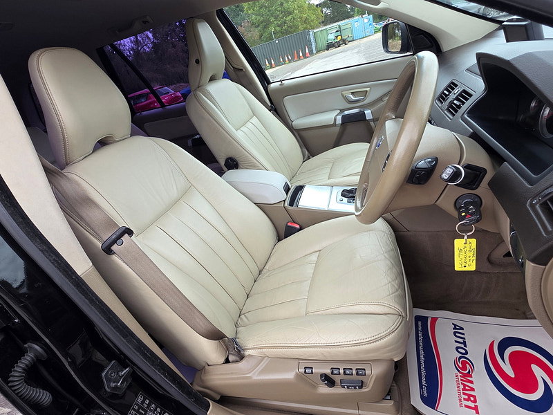 Volvo XC90 XC90 SE LUX AWD DS AUTO