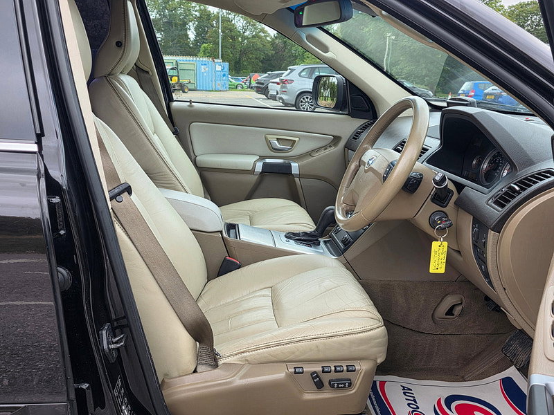 Volvo XC90 XC90 SE LUX AWD DS AUTO