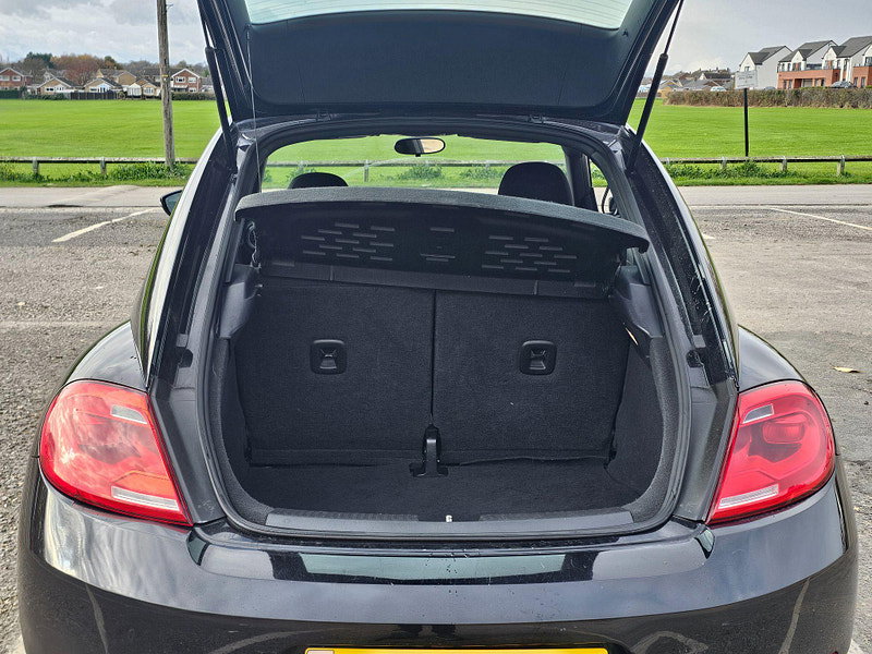 Volkswagen Beetle 1.6 TDI BlueMotion Tech Euro 5 (s/s) 3dr