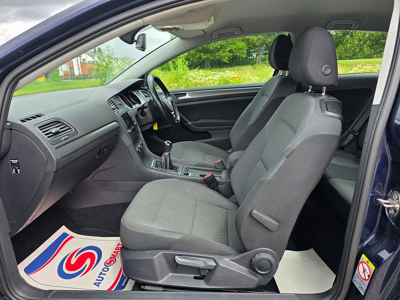 Volkswagen Golf 1.4 TSI BlueMotion Tech SE Hatchback 3dr Petrol Manual Euro 5 (s/s) (122 ps)
