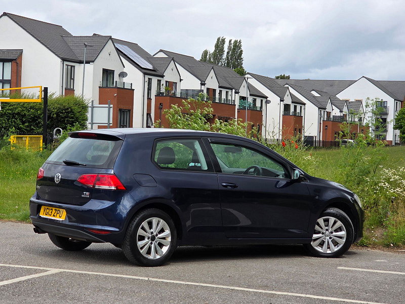 Volkswagen Golf 1.4 TSI BlueMotion Tech SE Hatchback 3dr Petrol Manual Euro 5 (s/s) (122 ps)