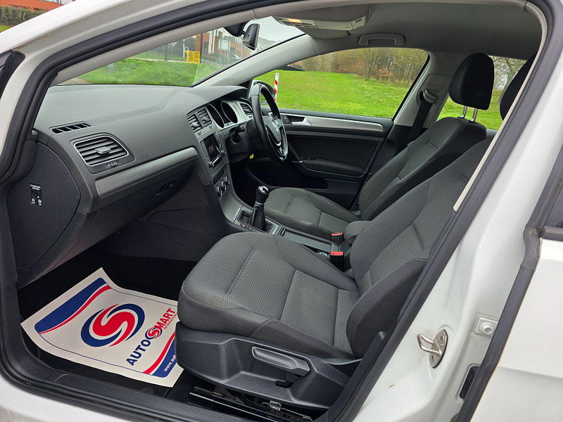 Volkswagen Golf 1.6 TDI BlueMotion Tech Match Euro 5 (s/s) 5dr