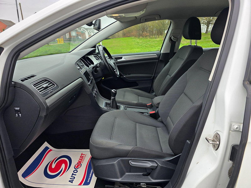 Volkswagen Golf 1.6 TDI BlueMotion Tech Match Euro 5 (s/s) 5dr
