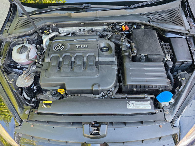 Volkswagen Golf 1.6 TDI BlueMotion Tech S Euro 5 (s/s) 5dr