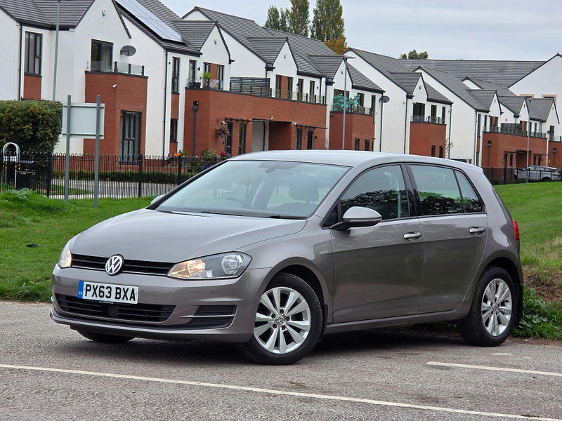 Volkswagen Golf 1.6 TDI BlueMotion Tech SE Euro 5 (s/s) 5dr