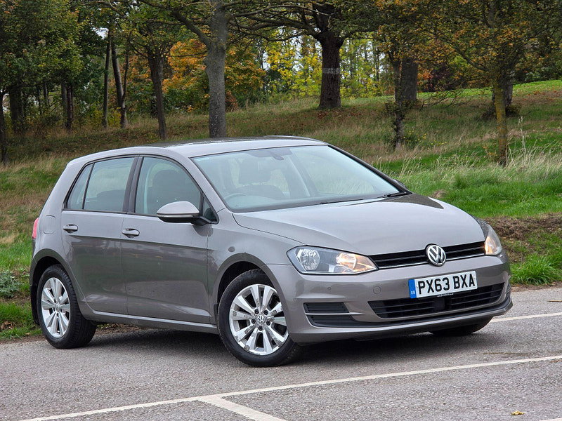 Volkswagen Golf 1.6 TDI BlueMotion Tech SE Euro 5 (s/s) 5dr