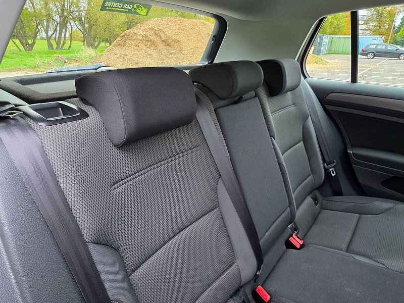 Volkswagen Golf 1.6 TDI BlueMotion Tech SE Euro 5 (s/s) 5dr