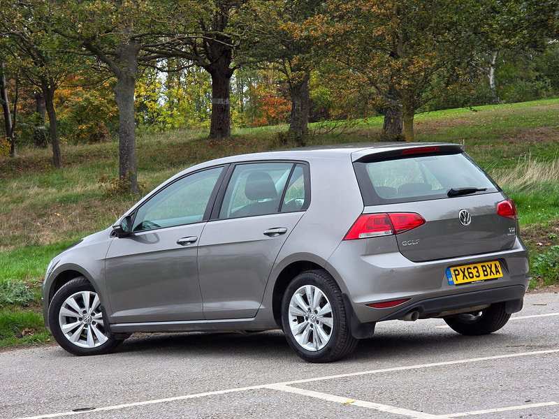 Volkswagen Golf 1.6 TDI BlueMotion Tech SE Euro 5 (s/s) 5dr