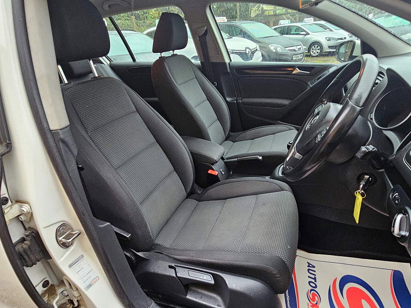 Volkswagen Golf 2.0 TDI Match Euro 5 5dr