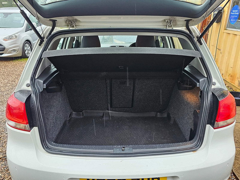 Volkswagen Golf 2.0 TDI Match Euro 5 5dr